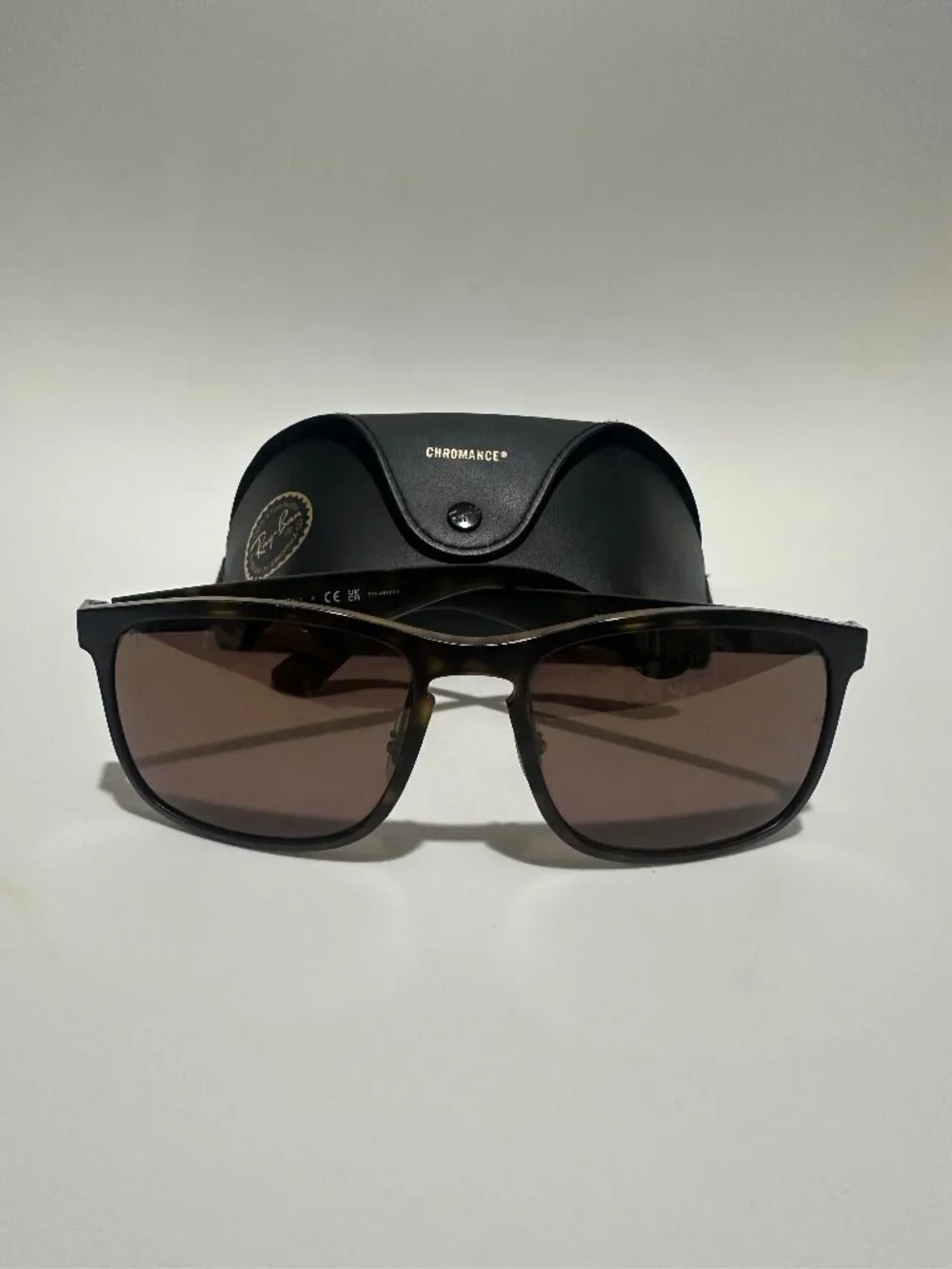 🕶️ Ray-Ban RB4264 Chromance Polarized Sunglasses